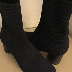 COPY - Vince women Tasha rib blue knit boots US 5.5 Euro 35.5